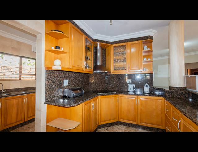 4 BEDROOM HOUSE FOR SALE IN BLUFF